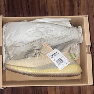 DEADSTOCK Adidas Yeezy Boost 350 V2  Flax